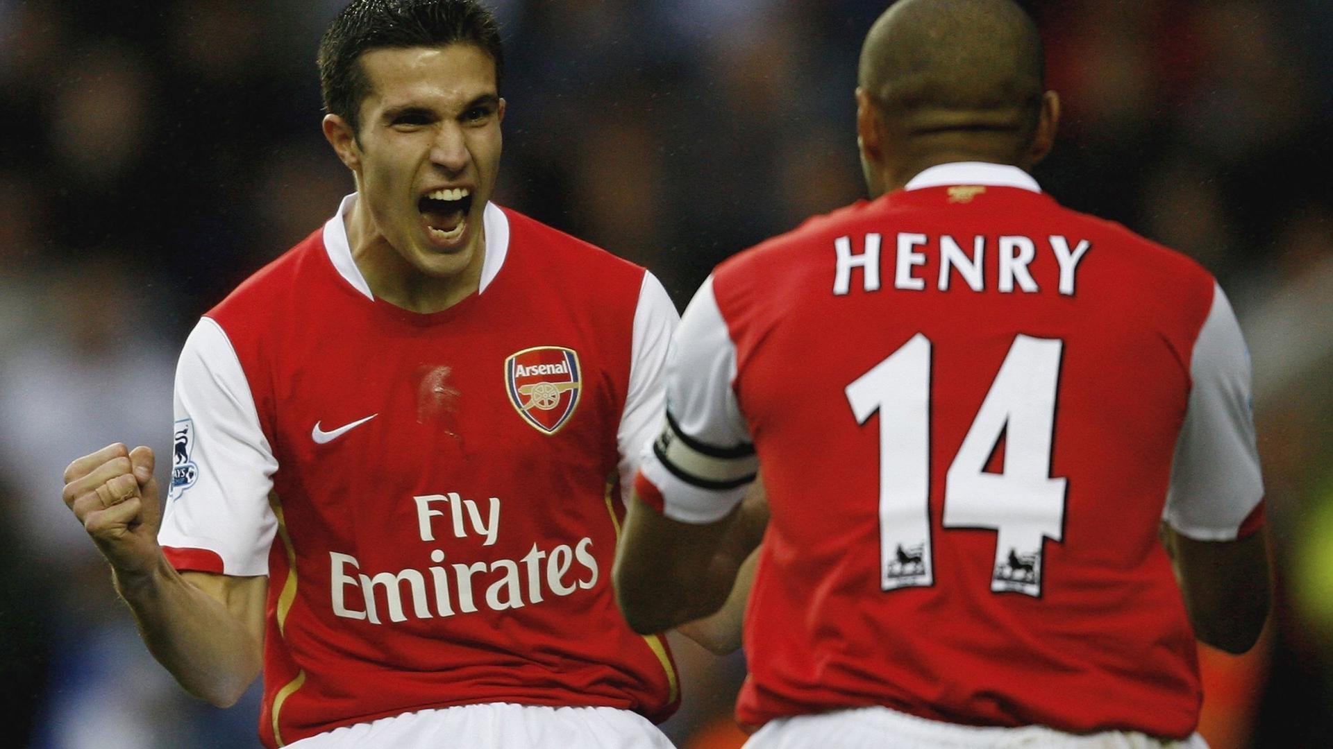 乐鱼体育官网下载-拜仁边路强攻压迫博卡两翼，拜仁太强